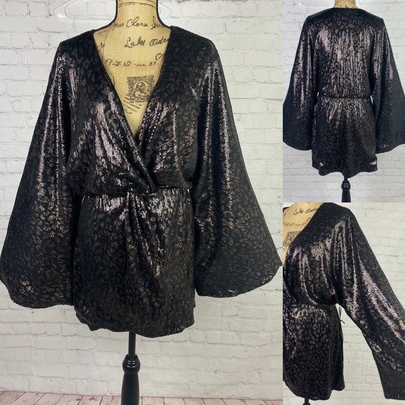 House of Harlow 1960 Sequin Plunge Twist Flared Sleeve Dress - Picture 1 of 1